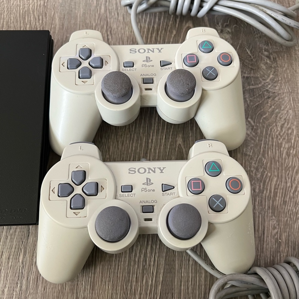 PS2 Console - Picture 5 of 10